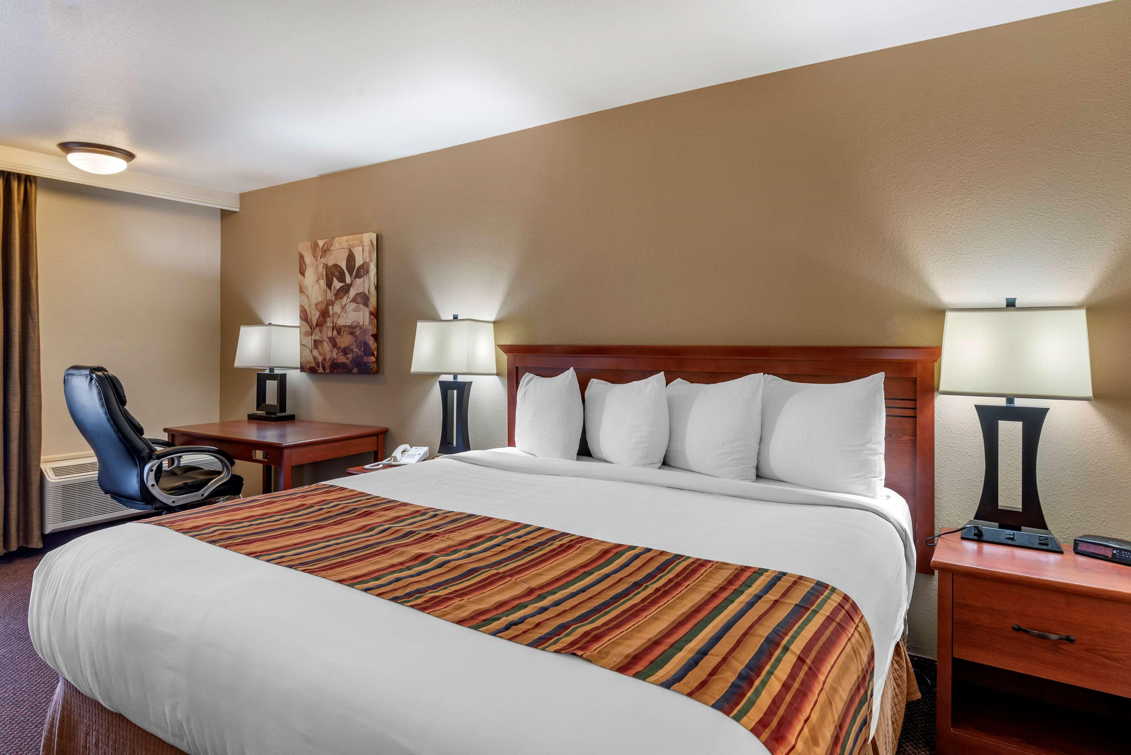 Best Western Sherwood Inn Clarksville Экстерьер фото