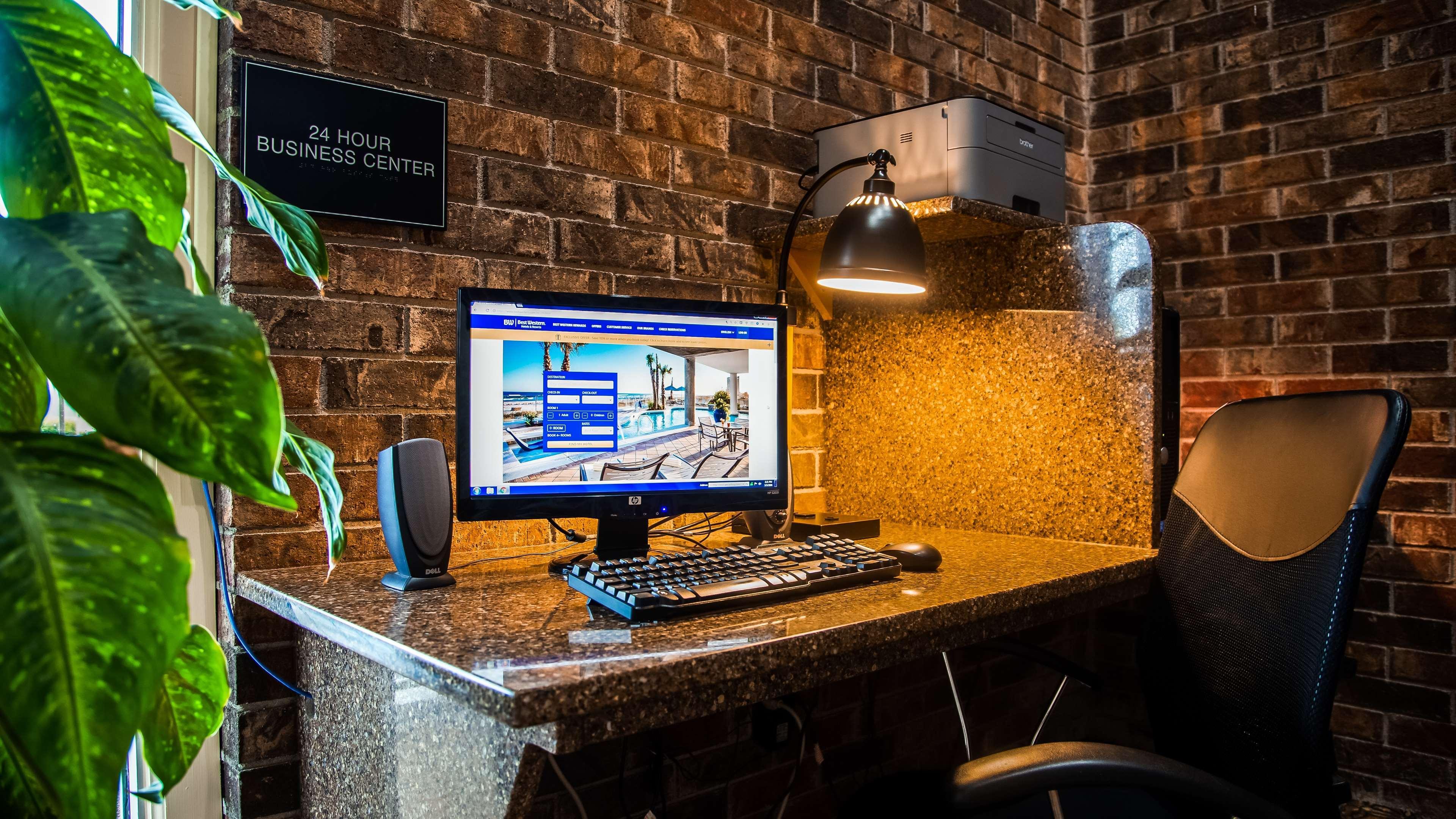 Best Western Sherwood Inn Clarksville Экстерьер фото