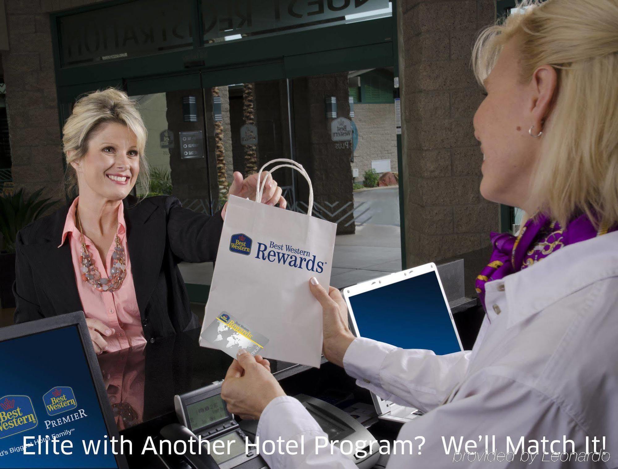 Best Western Sherwood Inn Clarksville Экстерьер фото